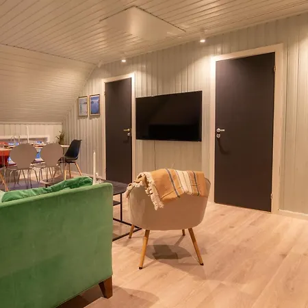 Urban And Stylish In Centre Apartment