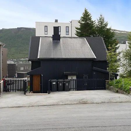 Urban And Stylish In Centre Lejlighed